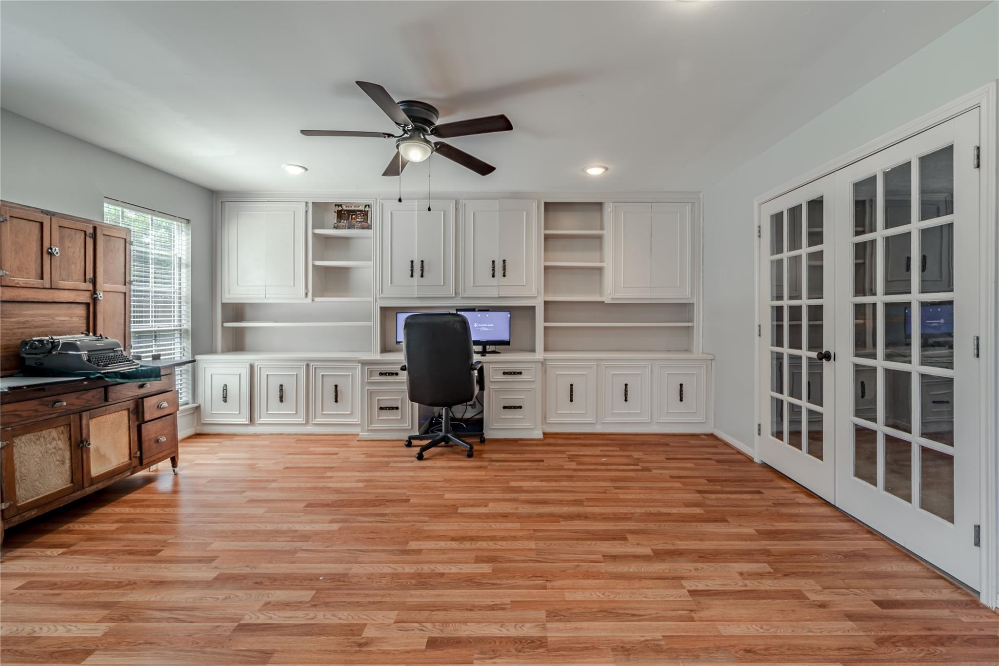 Conroe, Texas 77304, United States, 4 Bedrooms Bedrooms, ,3 BathroomsBathrooms,Residential,Active,215292