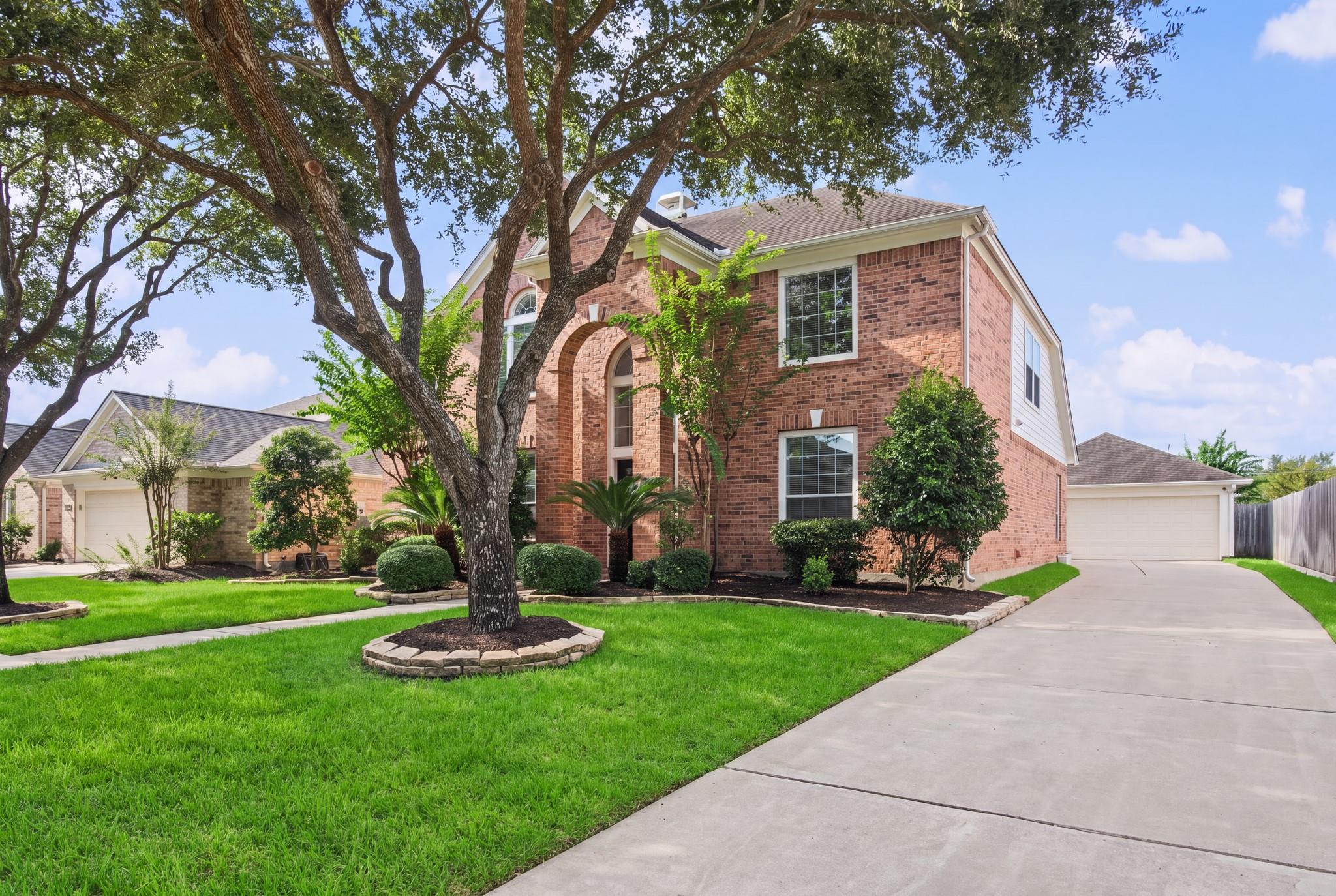 4426 Desert Cliff Court