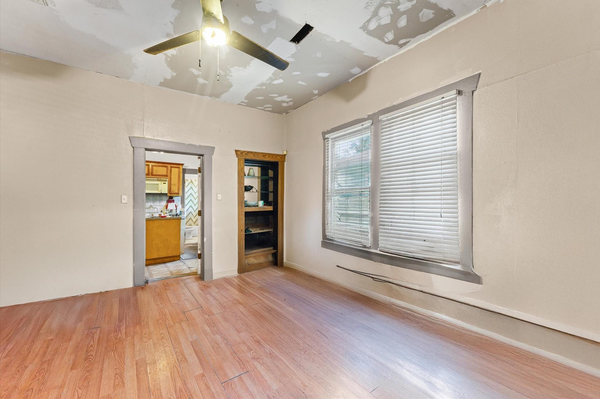 7435 Hezekiah Lane