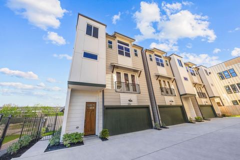 2812 Mills Street Houston TX 77026