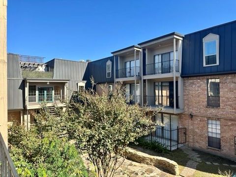 Photo of 2475 Underwood Street #272, Houston, TX 77030 (MLS # 94089798) Photo of 2475 Underwood Street #272, Houston, TX 77030 (MLS # 94089798)