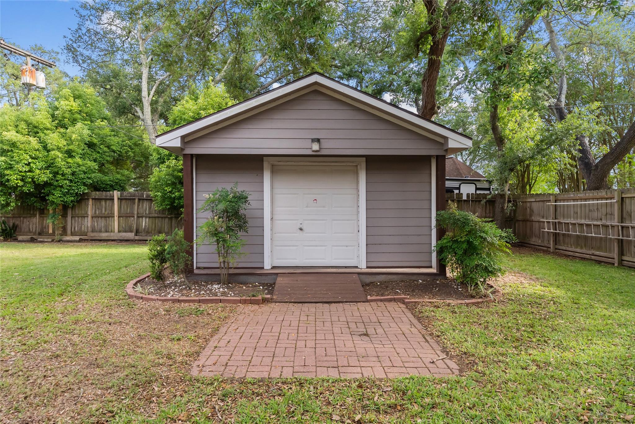 8515 Twelve Oaks Drive