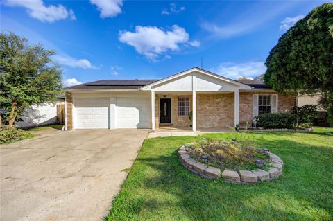 Photo of 6227 S Pinesap Drive, Houston, TX 77072 (MLS # 93747821)