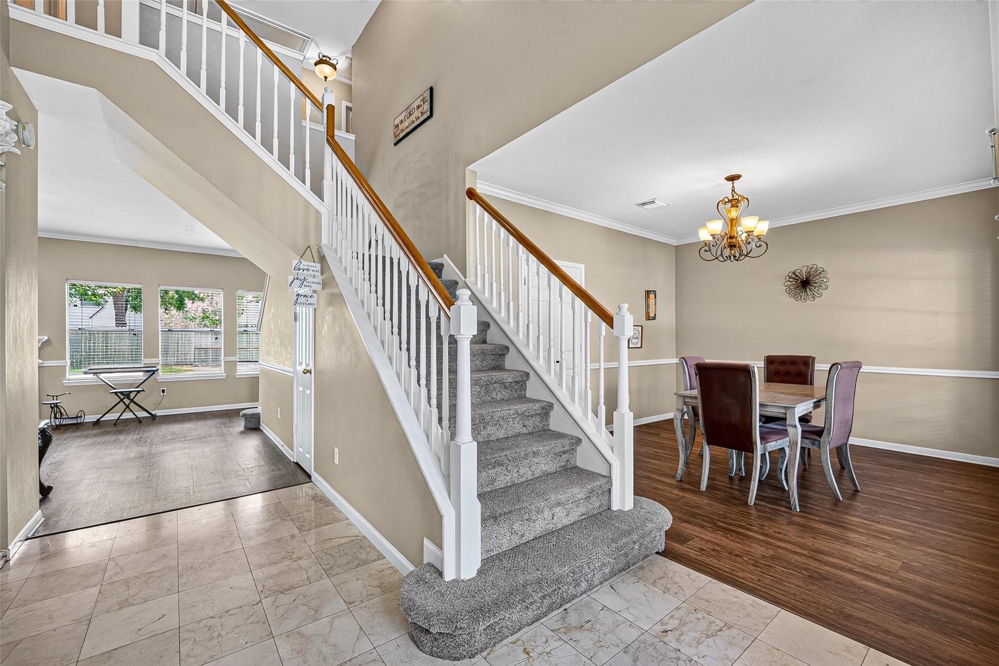 1512 Pine Grove Lane