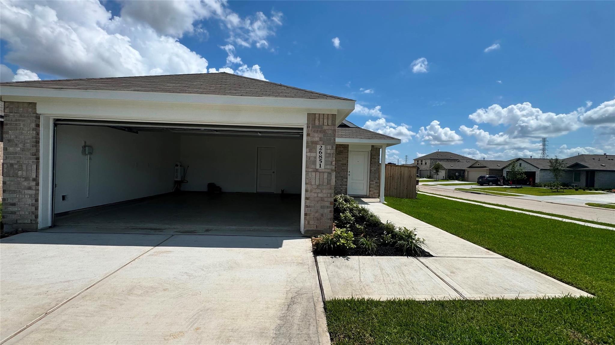 26851 Vanilla Pearls Lane