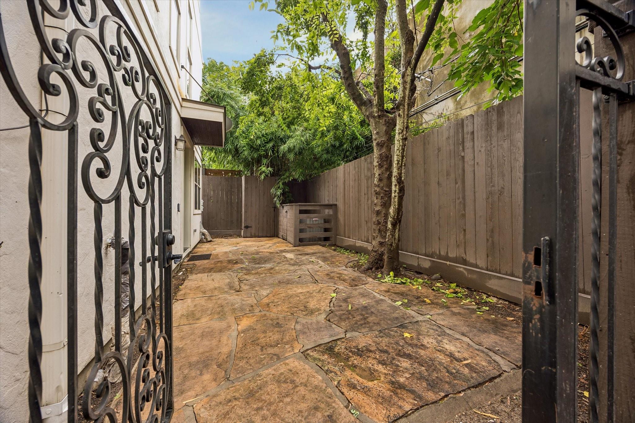 1112 Peveto Street C
