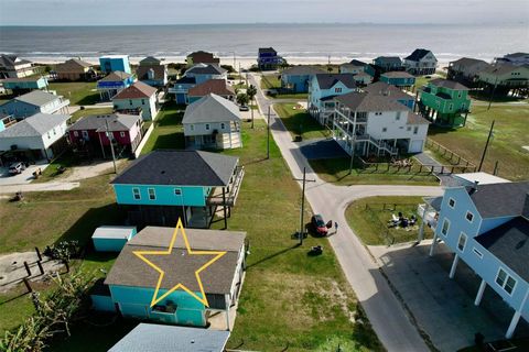 Photo of 834 Eastview, Crystal Beach, TX 77650 (MLS # 94336002)