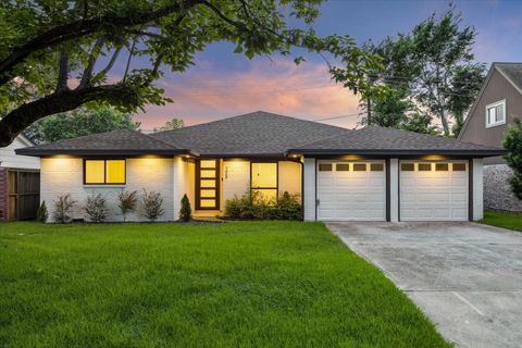 1423 Mapleton Drive Houston TX 77043