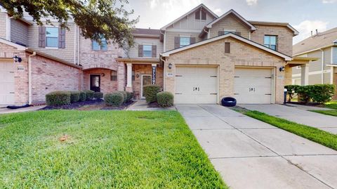 Photo of 8030 Singing Sonnet Lane, Houston, TX 77072 (MLS # 52812915)