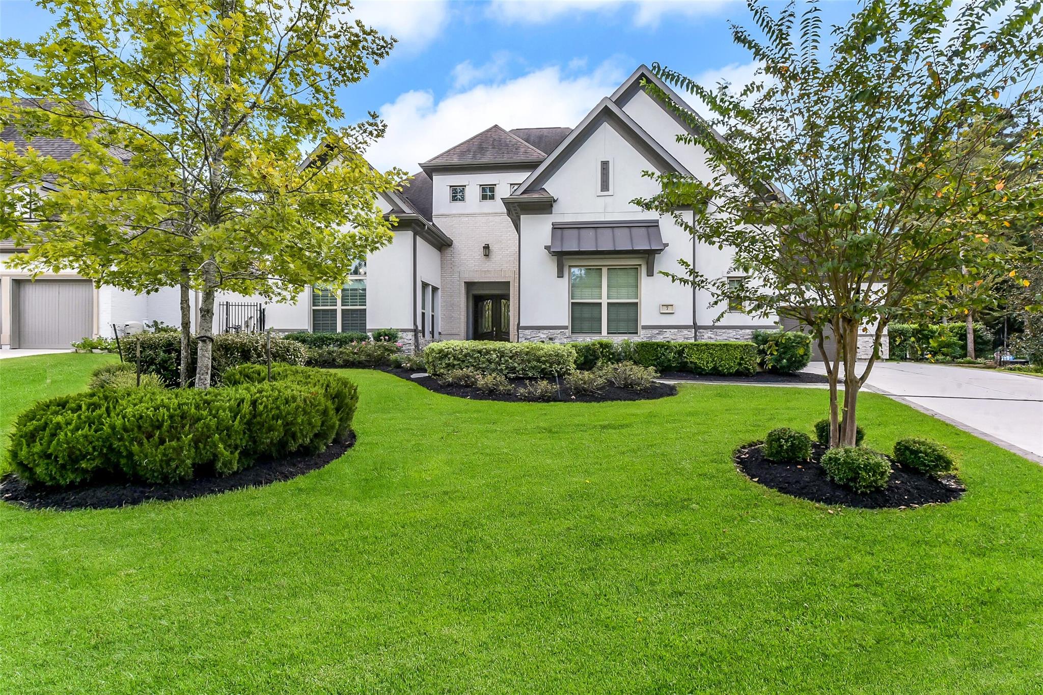 7 Yellowstar Court