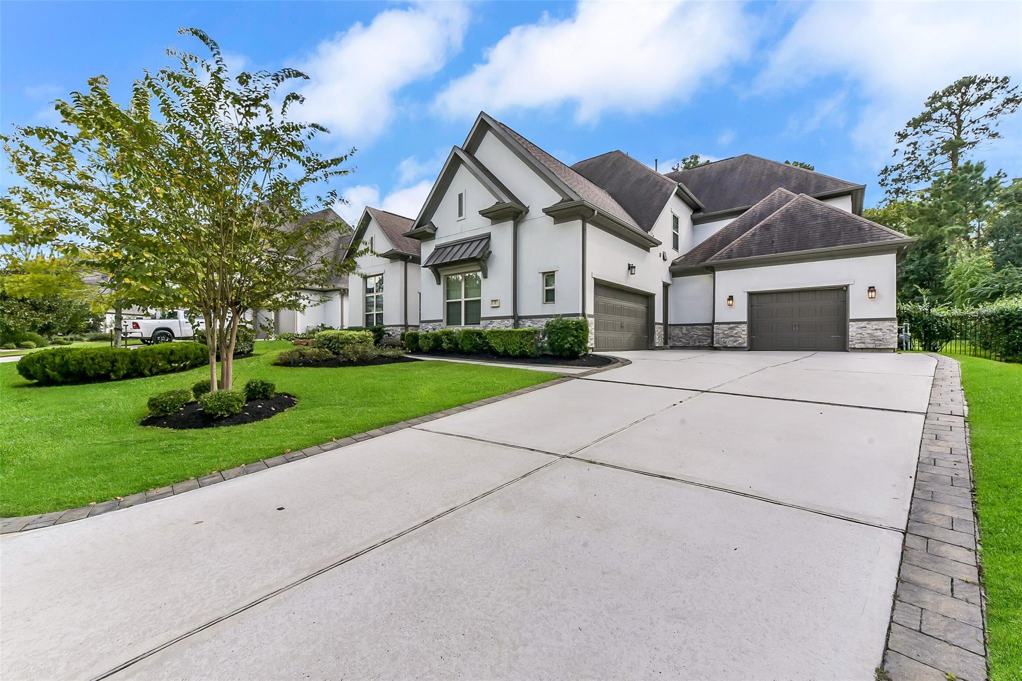 7 Yellowstar Court