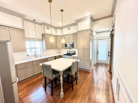 Photo of 3602 Avenue O, Galveston, TX 77550 (MLS # 60056445)