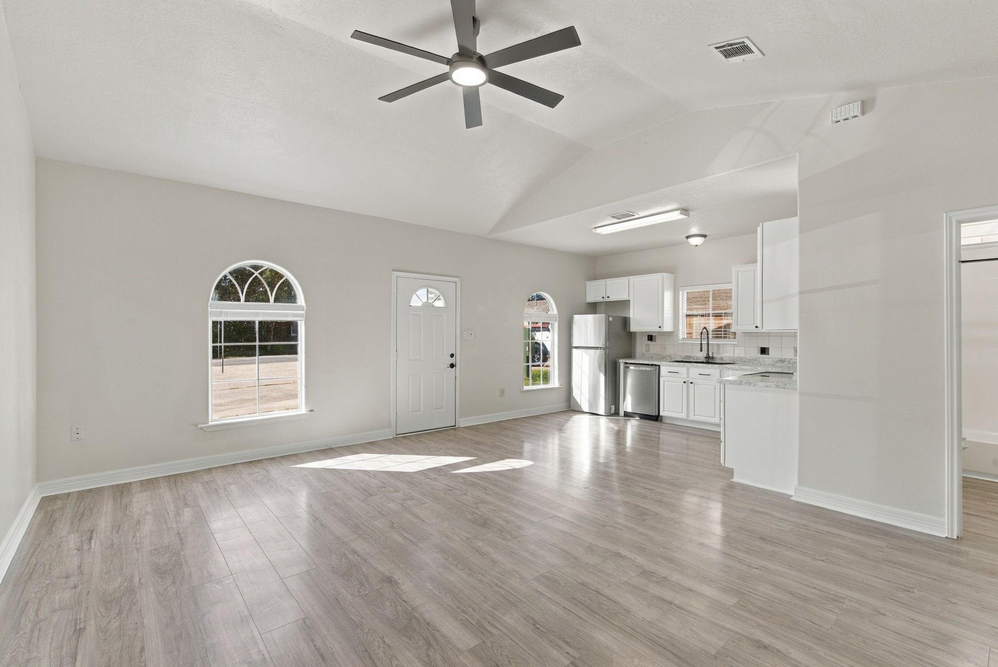 16872 Kempwood