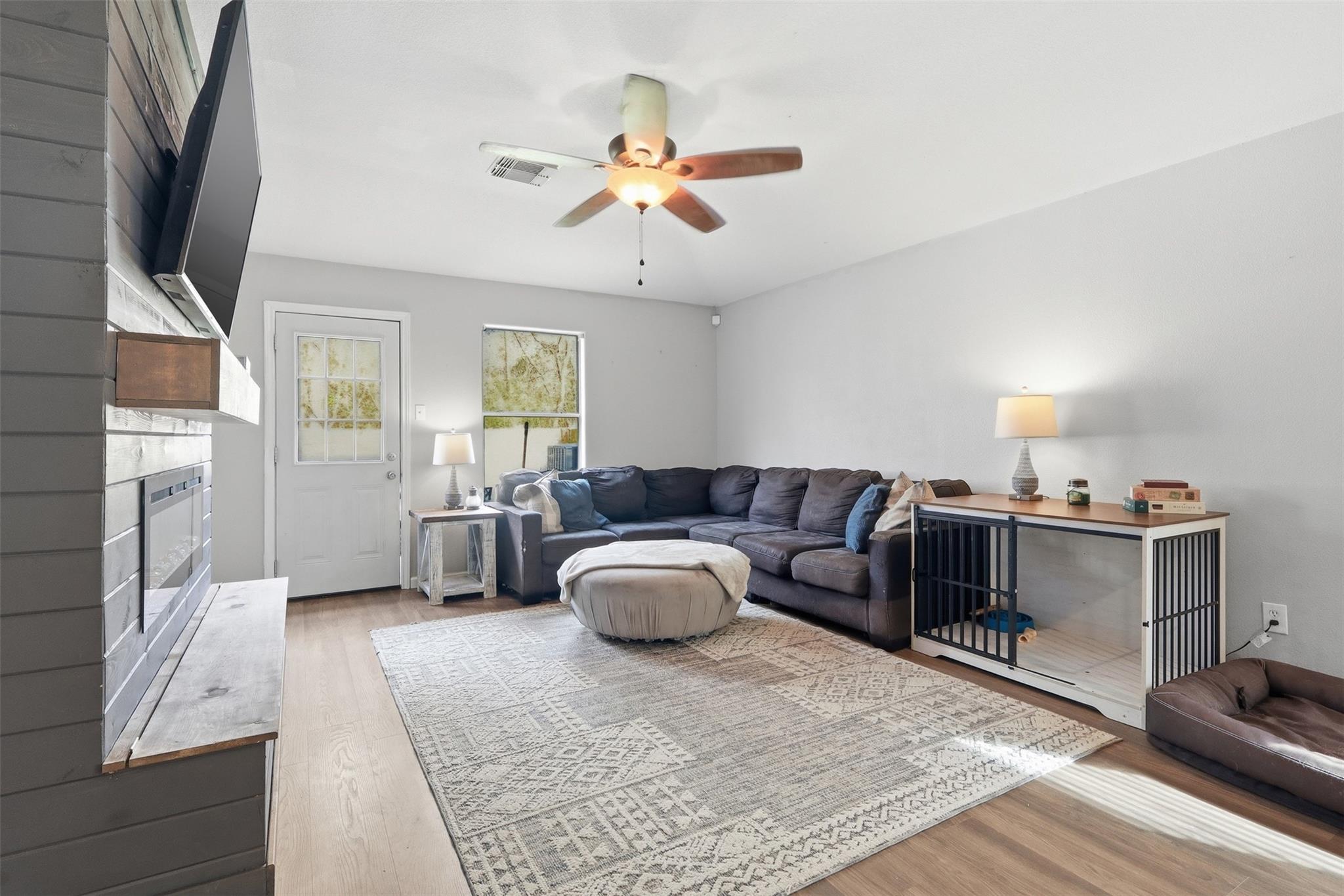 122 Easton Glen Lane