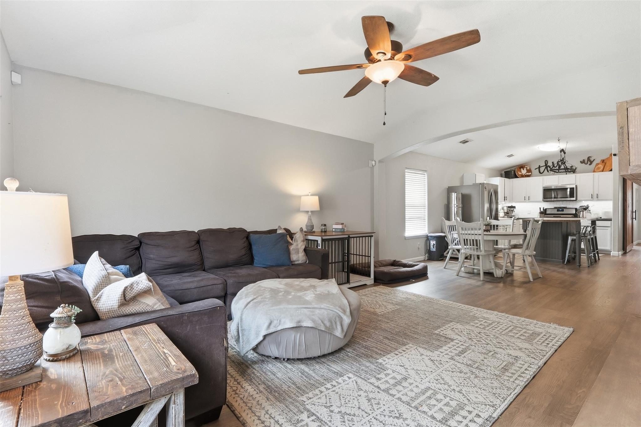 122 Easton Glen Lane