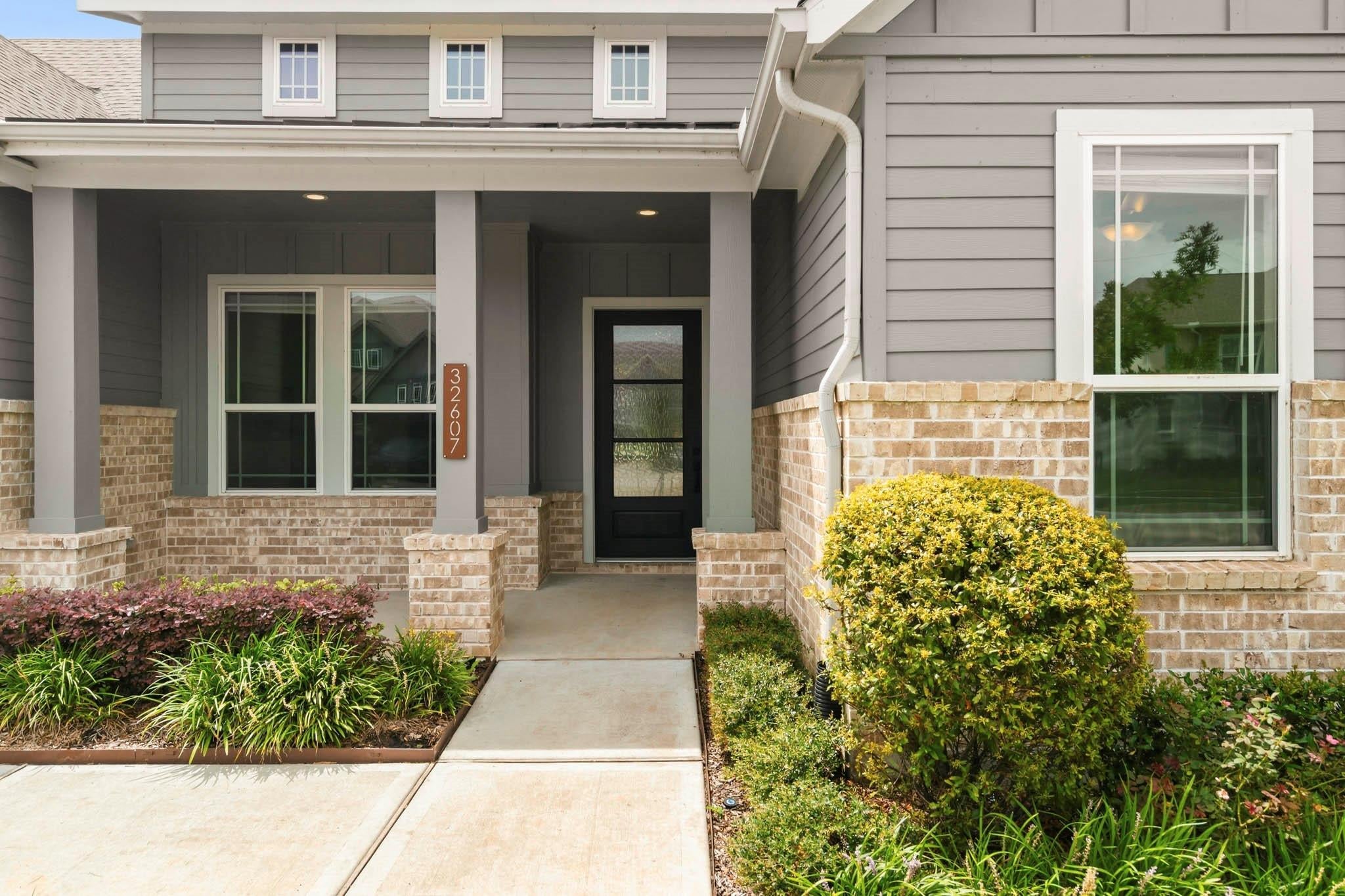 32607 Fly Fish Way