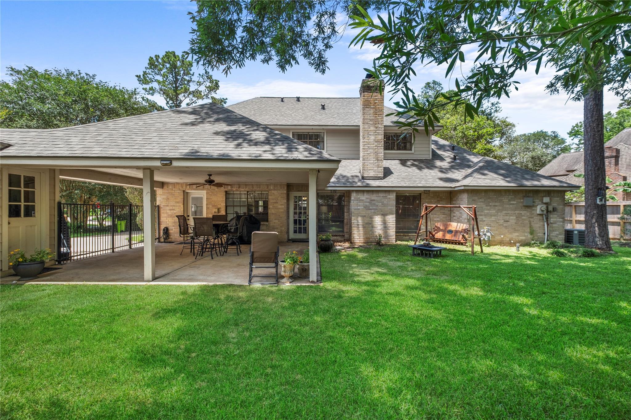 5406 Glenview Drive