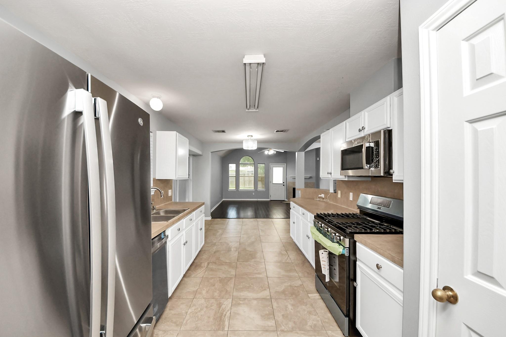 3506 Evergreen Square Trail