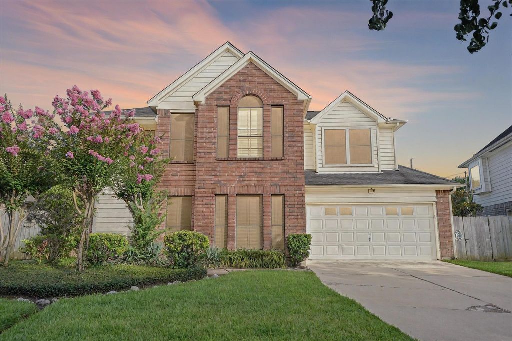 Photo of 4610 Sunshine Drive, Sugar Land, TX 77479 (MLS # 19069184)