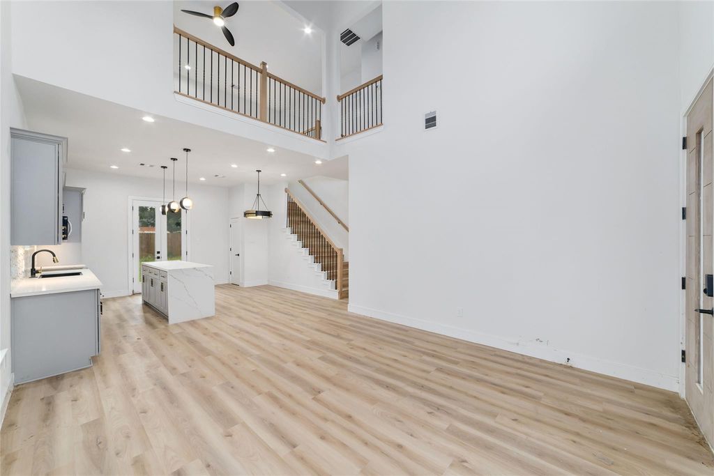 Photo of 6717 England Street, Houston, TX 77021 (MLS # 16973155)