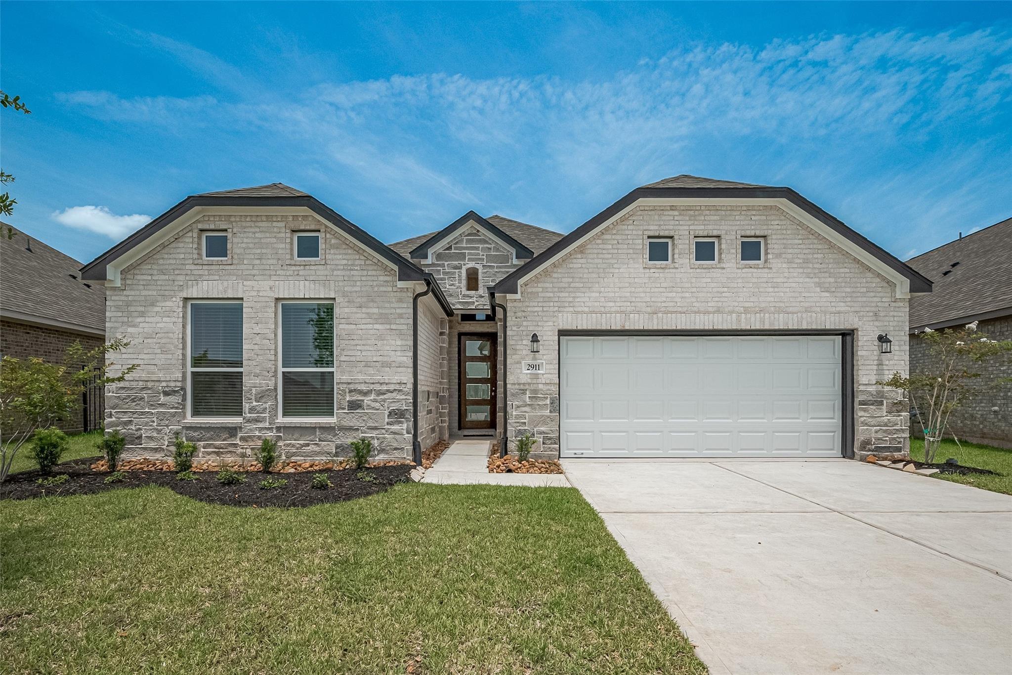 2911 Golden Isle Drive