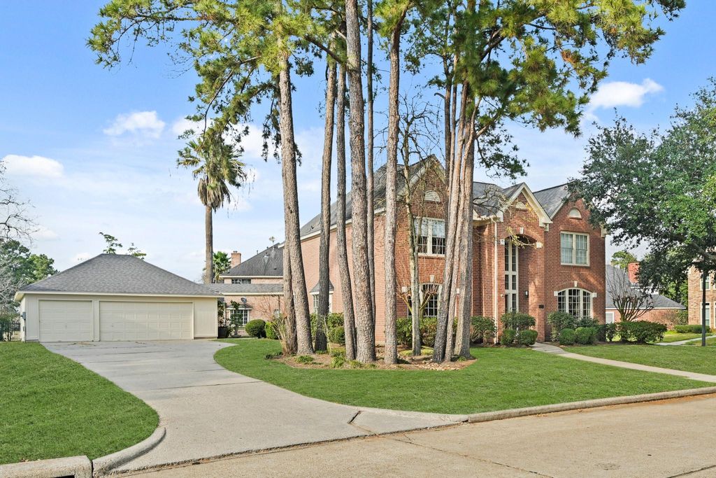 Photo of 18419 Tranquility Drive, Humble, TX 77346 (MLS # 19429573)