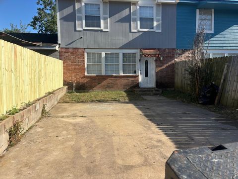 Photo of 9714 Galaxy Street, Houston, TX 77078 (MLS # 9124844)