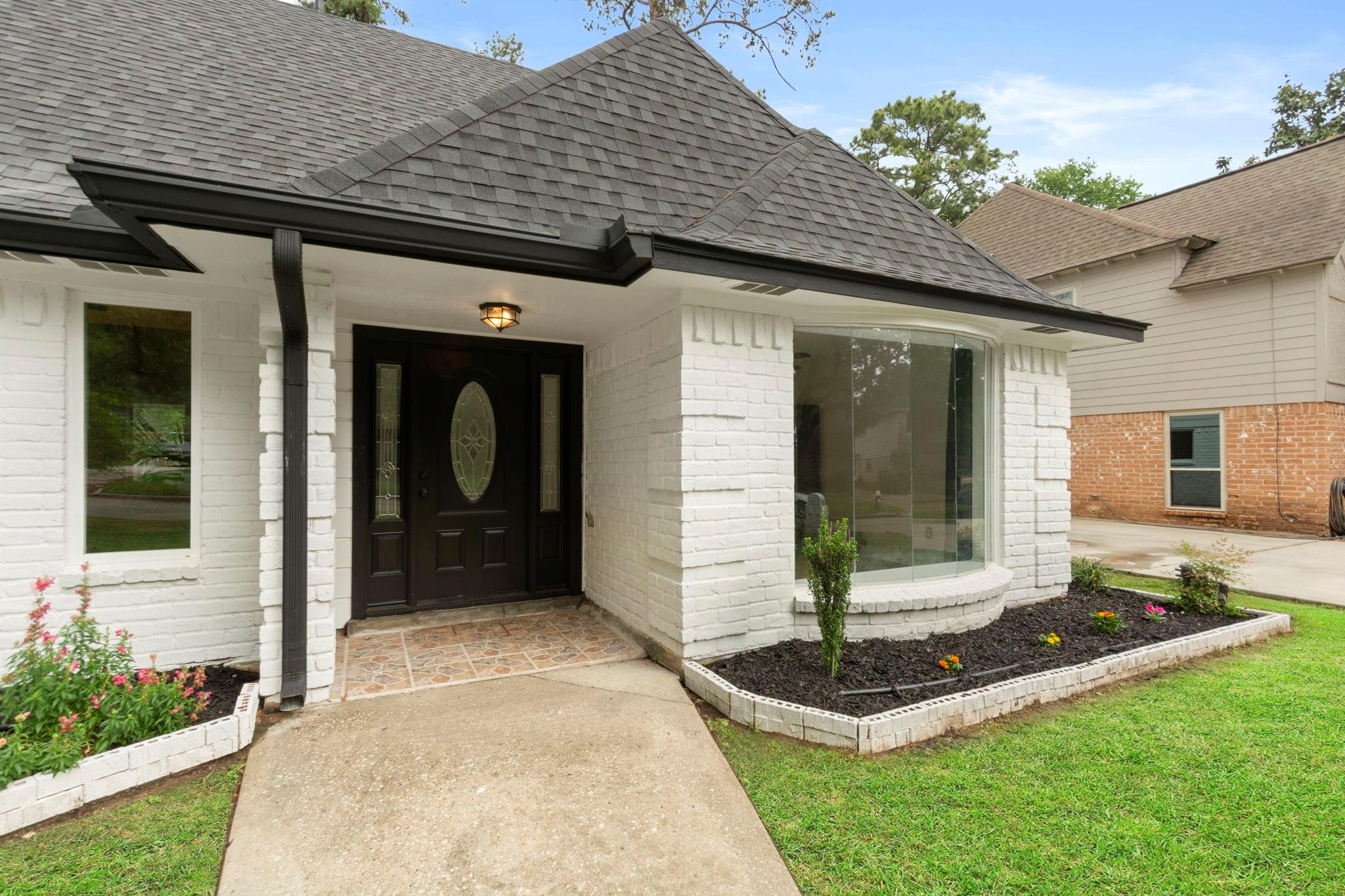 9222 New Forest Road