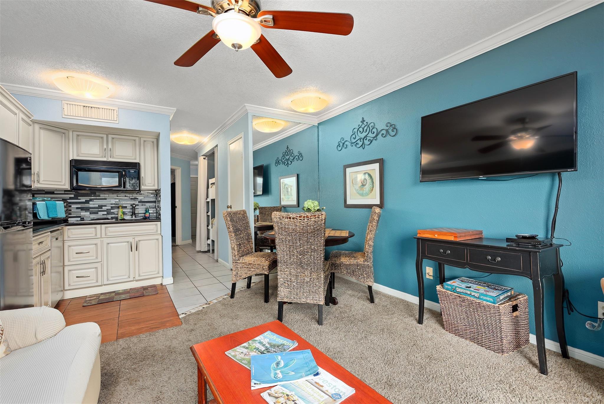 6300 Seawall Boulevard 3230