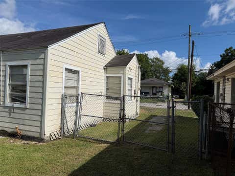 Tiny photo for 4514 Providence Street, Houston, TX 77020 (MLS # 914944)