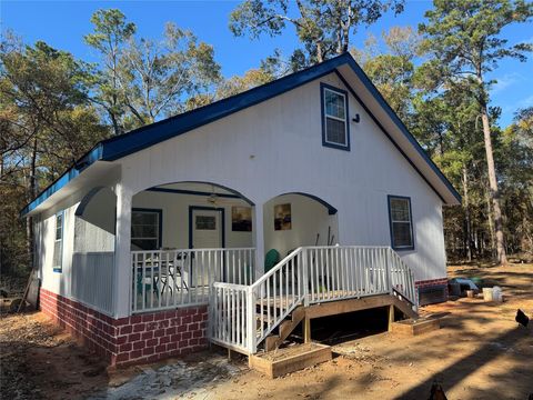Tiny photo for 172 Moonbeam Lane, Livingston, TX 77351 (MLS # 10547145)