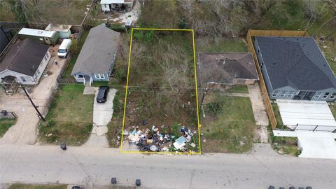 Photo of 3720 Seabrook Street, Houston, TX 77021 (MLS # 34716284)