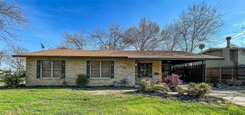 Photo of 204 E 18th Street, Georgetown, TX 78626 (MLS # 51892140)