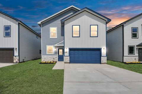 Photo of 406 N 4th Street, Beasley, TX 77417 (MLS # 43021847)