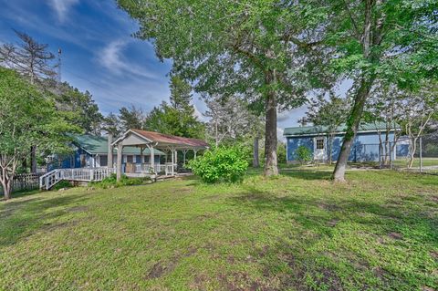 Photo of 9481 Lake Forest Circle, Brenham, TX 77833 (MLS # 90722320)