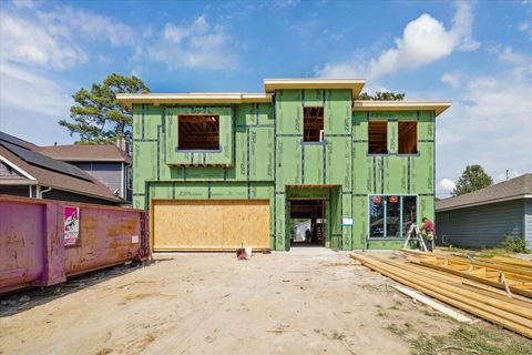 Photo of 1514 Chantilly Lane, Houston, TX 77018 (MLS # 19441279)