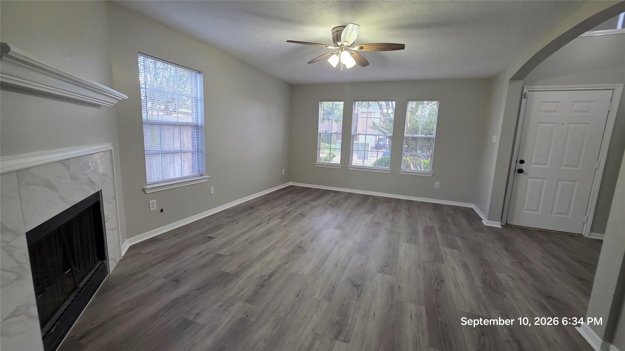 1410 Hunter Green Lane