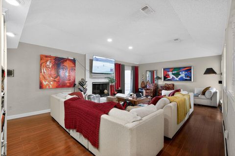 Tiny photo for 7815 Hummingbird Street, Houston, TX 77071 (MLS # 79152959)