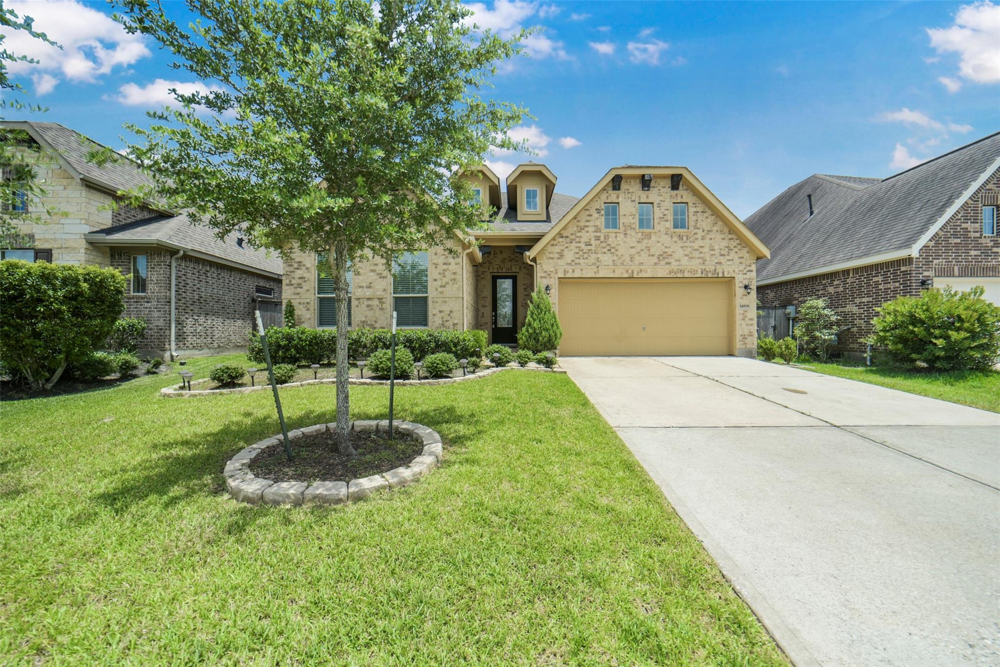 14806 Autumn Long Trail