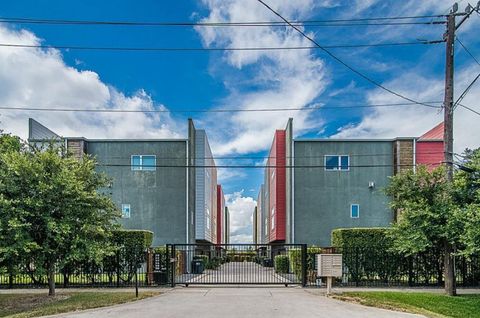 Photo of 316 W 6th Street, Houston, TX 77007 (MLS # 7928777)