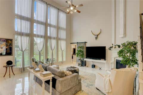 Homes For Sale - 13416 Vintage Trail Lane<br/> Pearland, TX 77584