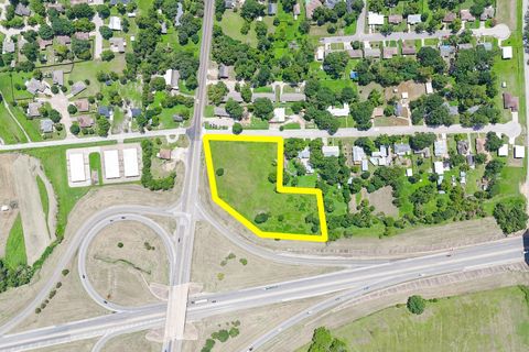 Photo of 102 S Dixie Street, Brenham, TX 77833 (MLS # 44905257)