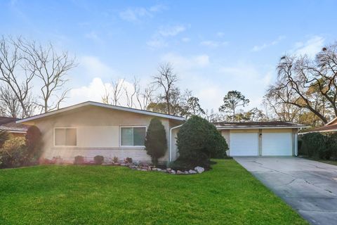 1502 Wavecrest Lane Houston TX 77062