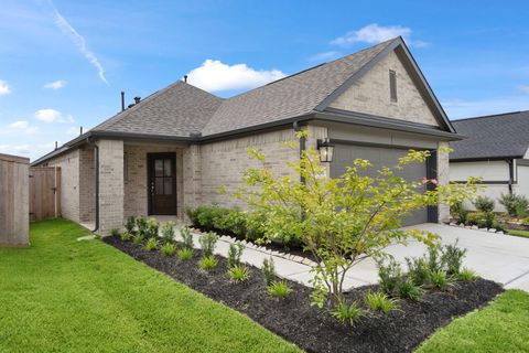 Apartment For Sale - 19281 Hazel Firs Court<br/> Magnolia, TX 77355