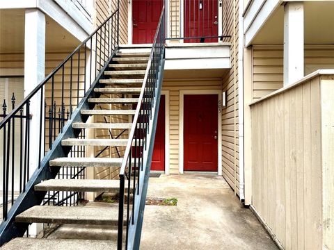 Photo of 2750 Holly Hall Street #605, Houston, TX 77054 (MLS # 42855122)