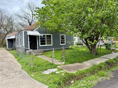3053 Noble Street Houston TX 77026