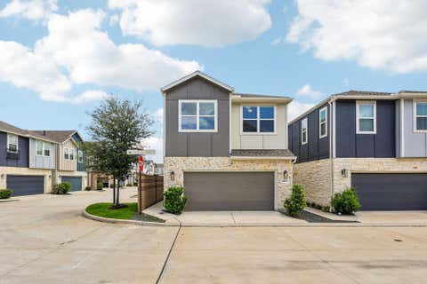 Photo of 9808 Falling Fern Lane, Houston, TX 77080 (MLS # 68768001)