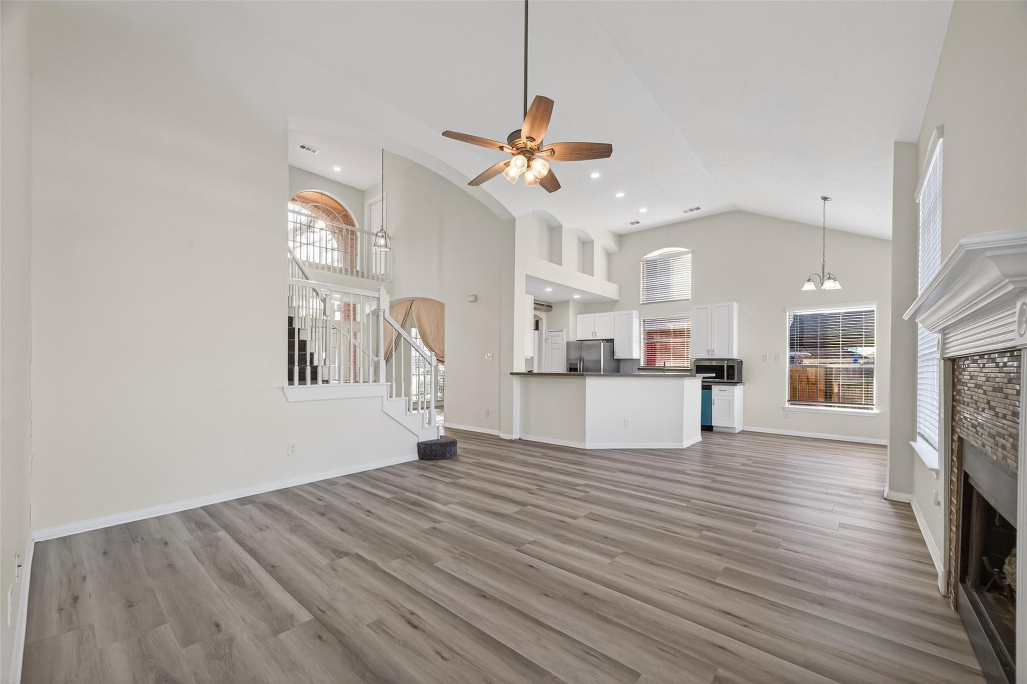 3522 Brookwood Drive
