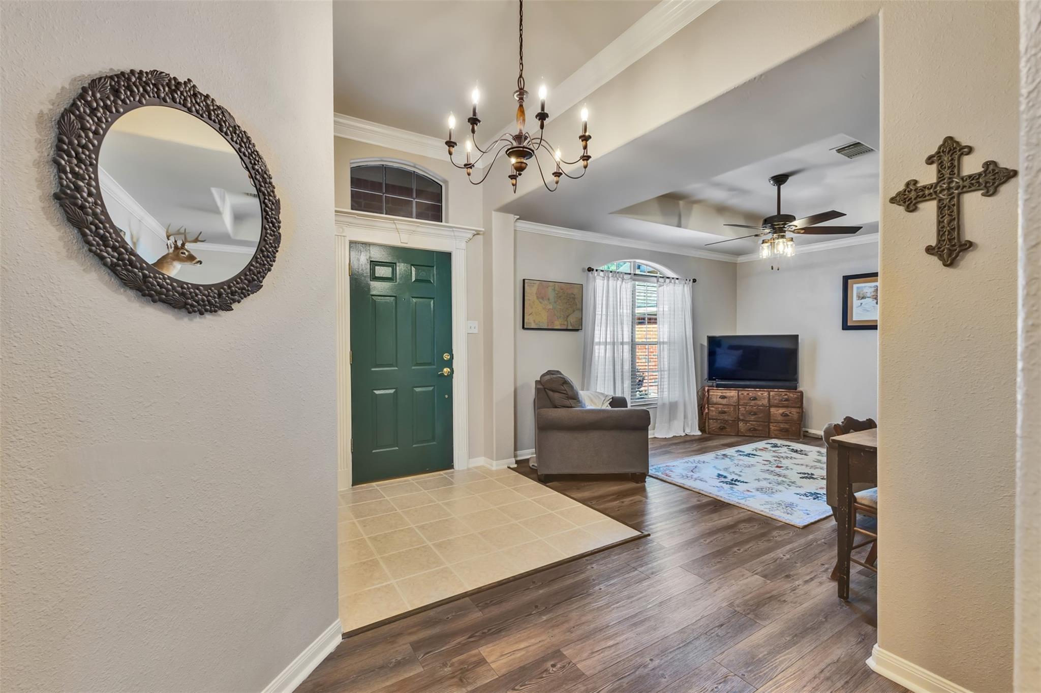 6006 Knollwood Trail