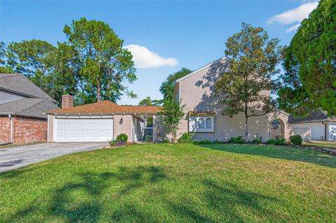 Photo of 5414 Spanish Oak Drive, Houston, TX 77066 (MLS # 14697417)